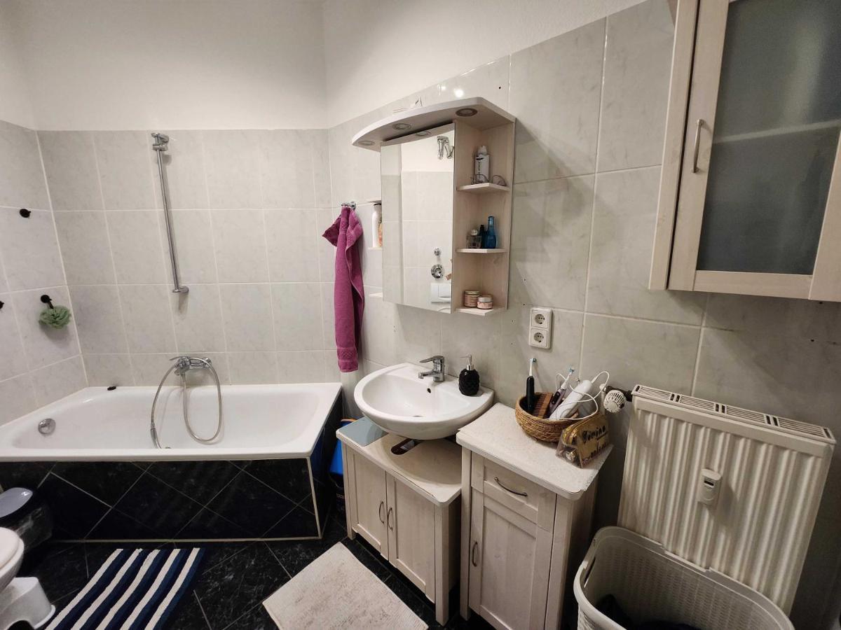 One Private Room Available In A Two Room Apartment In Tegel, Berlin Exterior photo